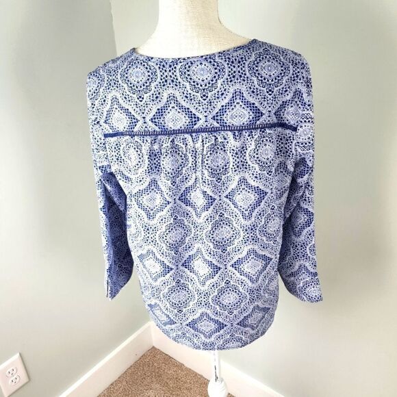 FEVER WOMEN'S  V NECK 3/4 LENGTH SLEEVES BLUE AND WHITE TOP SIZE SMALL - Picture 5 of 8